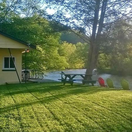 Riverbend Lodging Bryson City Exterior photo