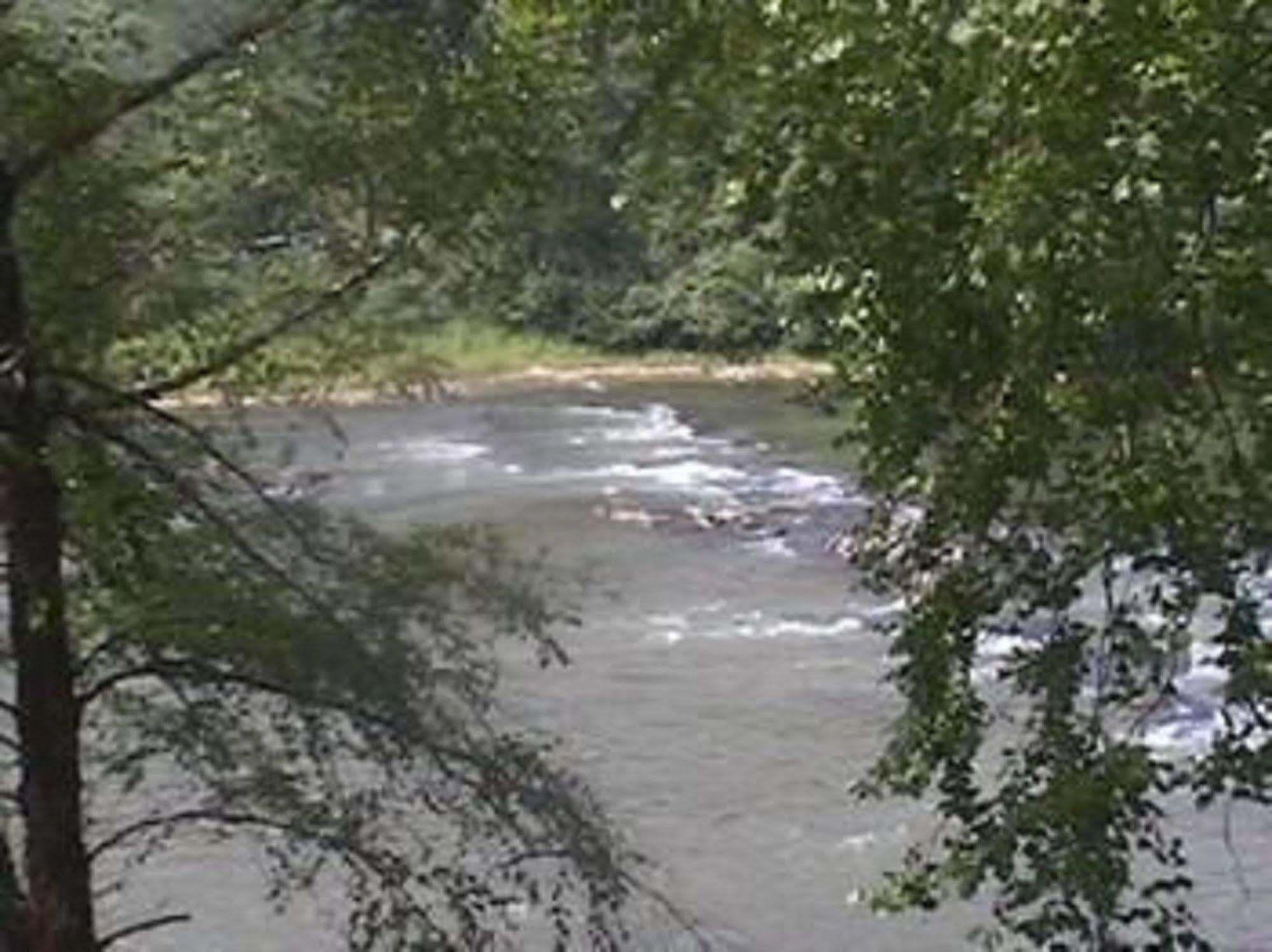 Riverbend Lodging Bryson City Exterior photo